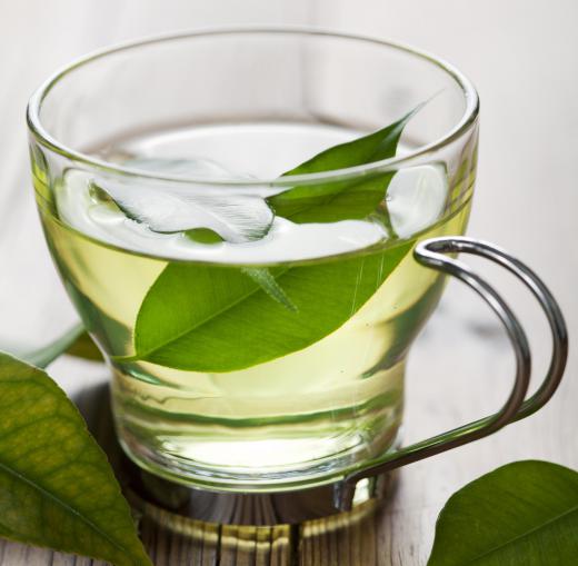 Researchers are working to assess the antioxidant capability of green tea and other anti-aging supplements.