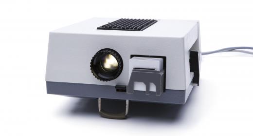 A slide projector can be used to illuminate a cloud chamber.